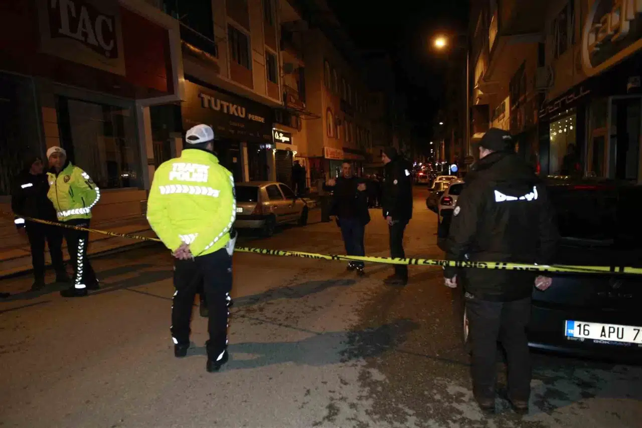 Bursa’da Kuyumcudan Vurgun Tezi: Topladığı Yüzlerce Milyon Lirayla Ortadan Kayboldu