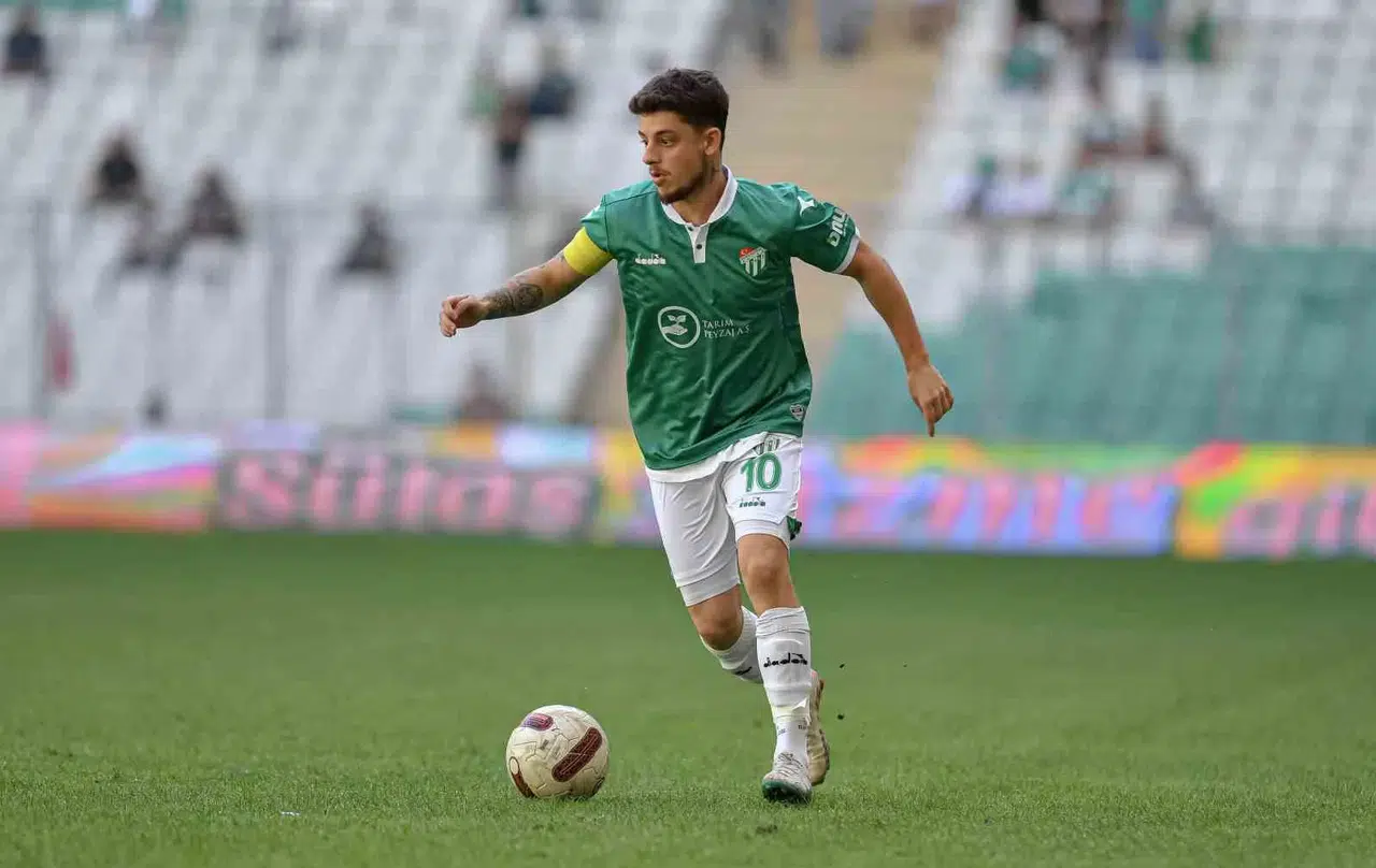 Bursaspor’da Çağatay Yılmaz ve Bilal Güney Affedildi