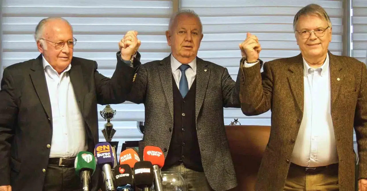 Bursaspor’da Sinan Bür ve Raşit Barışıcı Lider Adayı Oldu