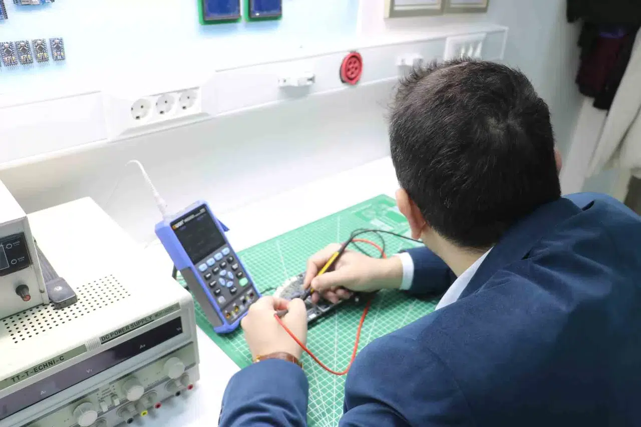 Çalışmalar Sürüyor, Elektrikli Araçlardaki Batarya Problemleri Tarih Olacak