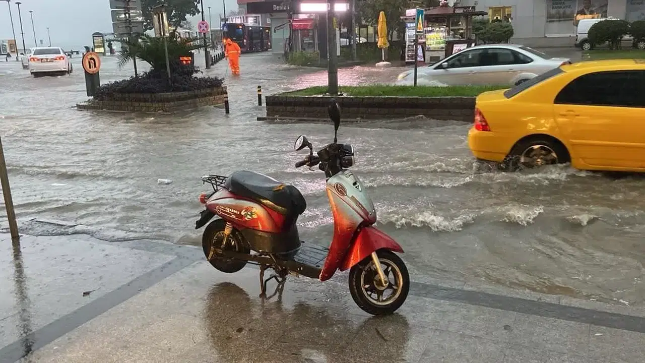 Çanakkale’de Motokuryelerin Trafiğe Çıkması Yasaklandı