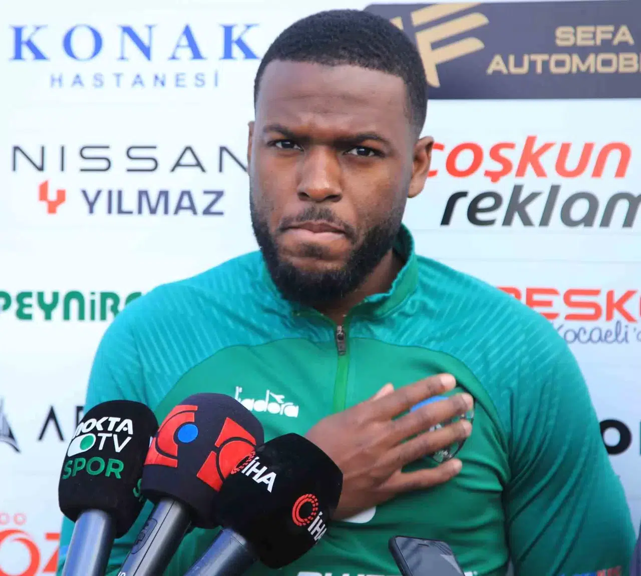 Christian Kouakou: "Merkez Santrforda Daha Rahat Oynuyorum"