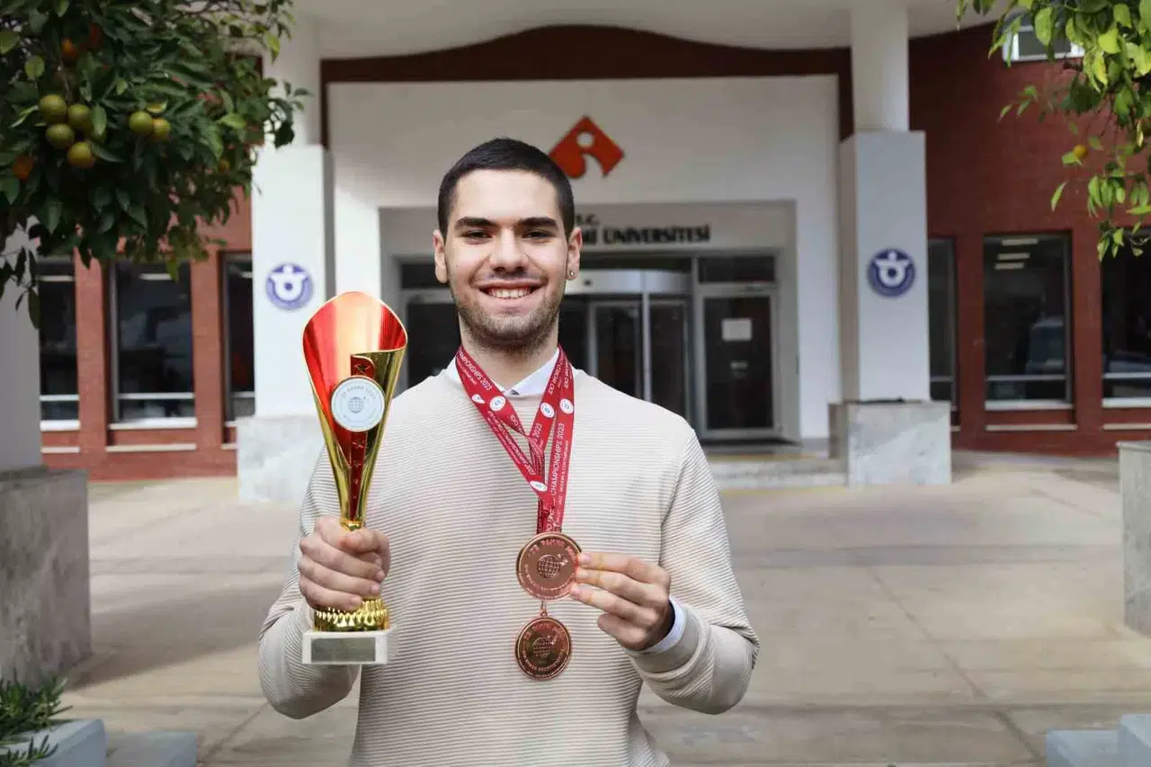Çocukluk Tutkusu Doruğa Taşıdı: Balede Dünya Üçüncüsü Oldu