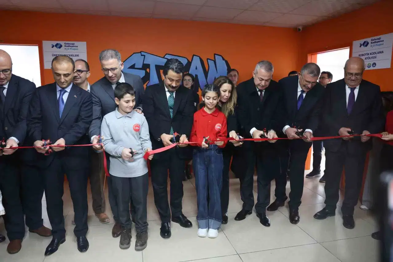 Depremzede Öğrenciler ‘Robotik Kodlama’ ile Teknolojiyle Buluşacaklar
