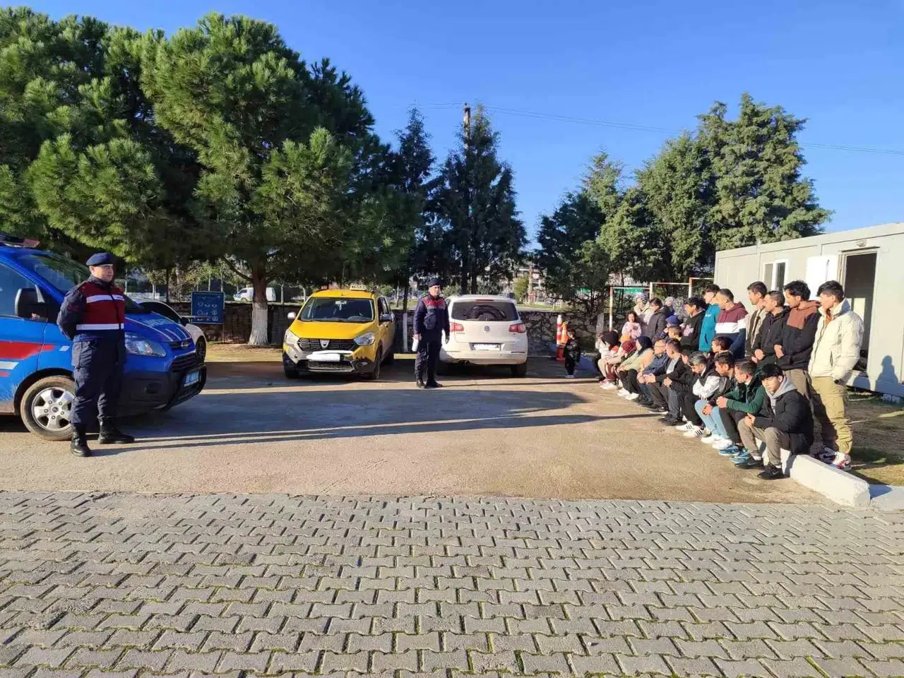 Didim’de 39 Sistemsiz Göçmen ve 4 Organizatör Yakalandı