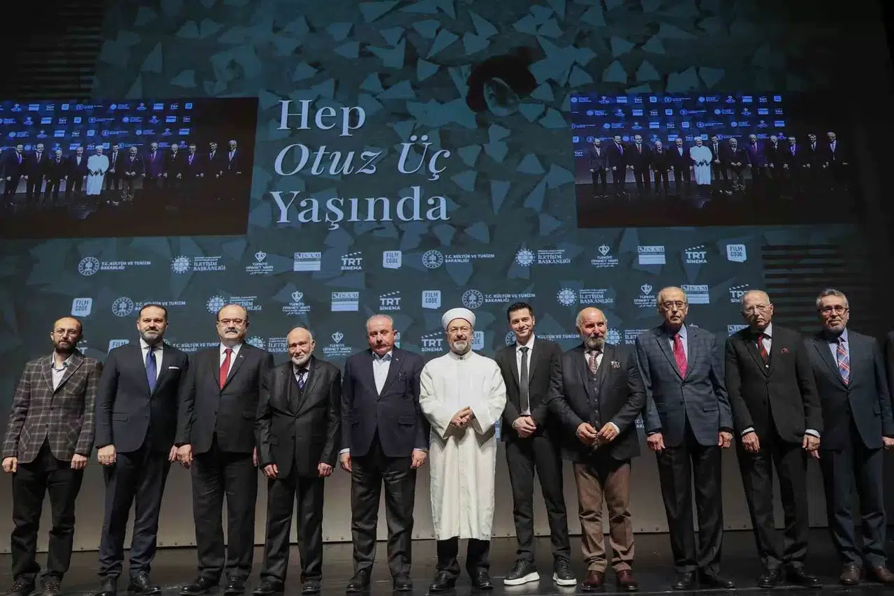 Diyanet İşleri Lideri Erbaş, ‘Hep 33 Yaşında’ Belgeselinin Galasına Katıldı