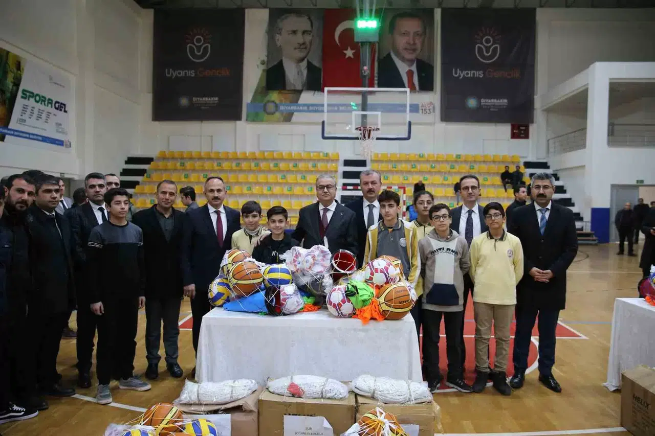 Diyarbakır’da 250 Okula Spor Gereci Takviyesi
