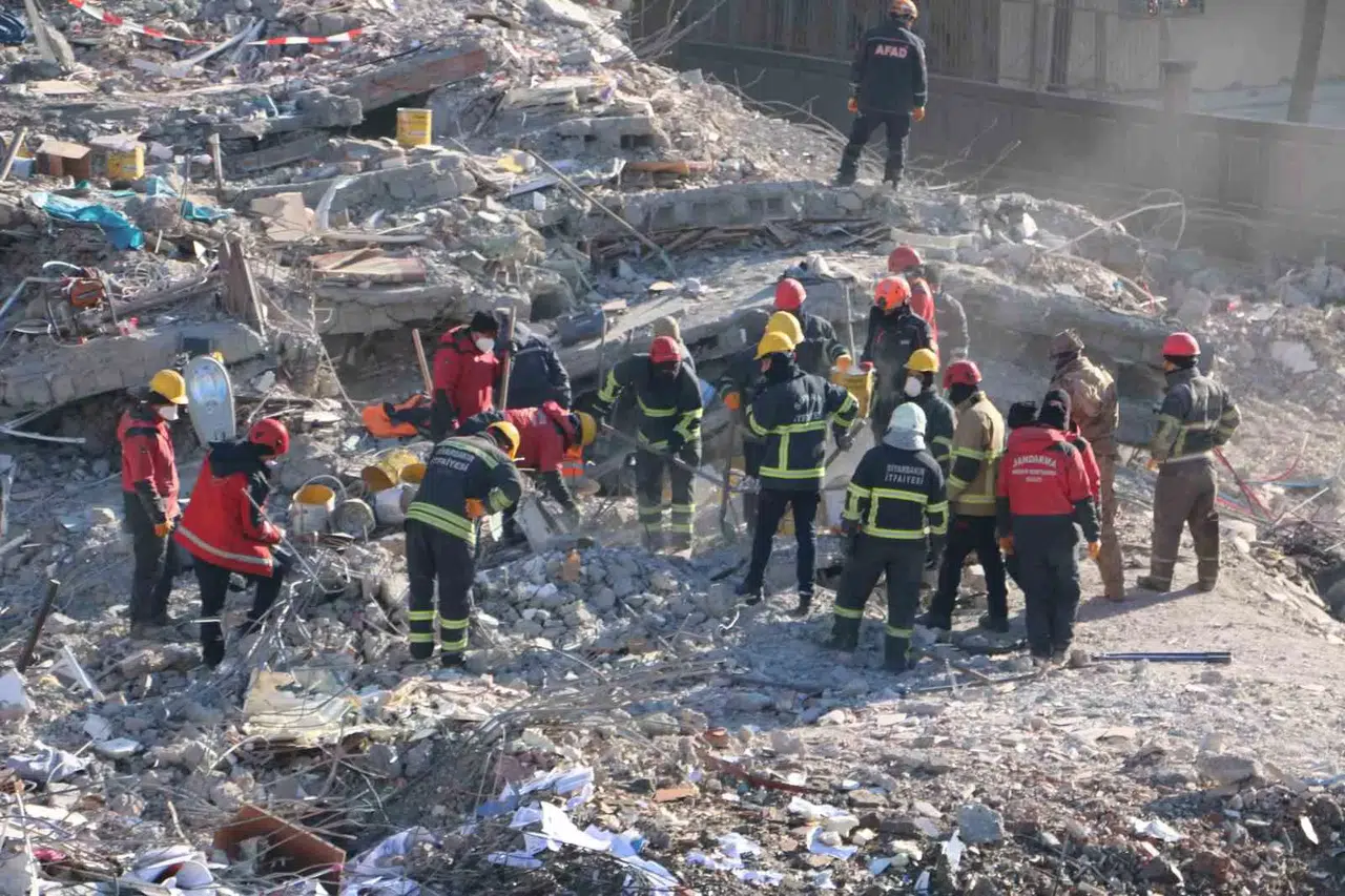 Diyarbakır’da Sarsıntıda 100 Bireye Mezar Olan Hisami Apartmanı Davasında 3 Tutuklama