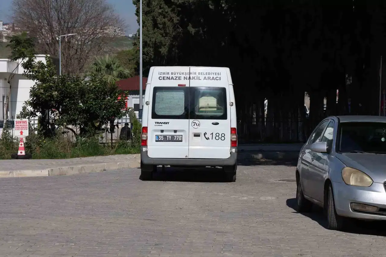 Doçent, Boşanmadan Bir Gün Evvel Katliam Yapmış