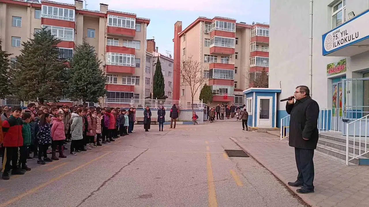 Edirne’de Kahraman Şehitlerimiz İçin Dua Edilip Hürmet Duruşunda Bulunuldu