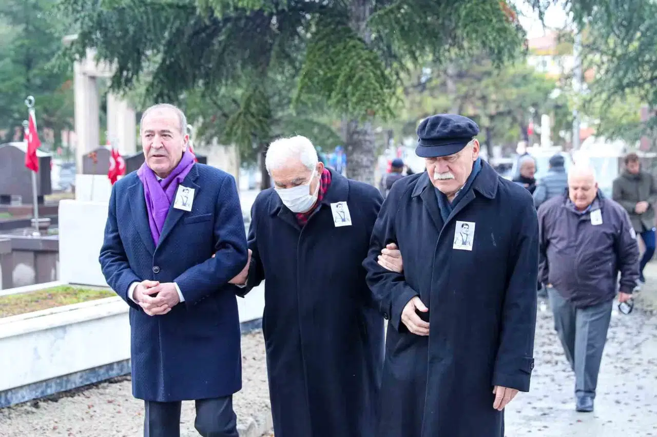 Efsane Güreşçi Yaşar Doğu, Kabri Başında Anıldı
