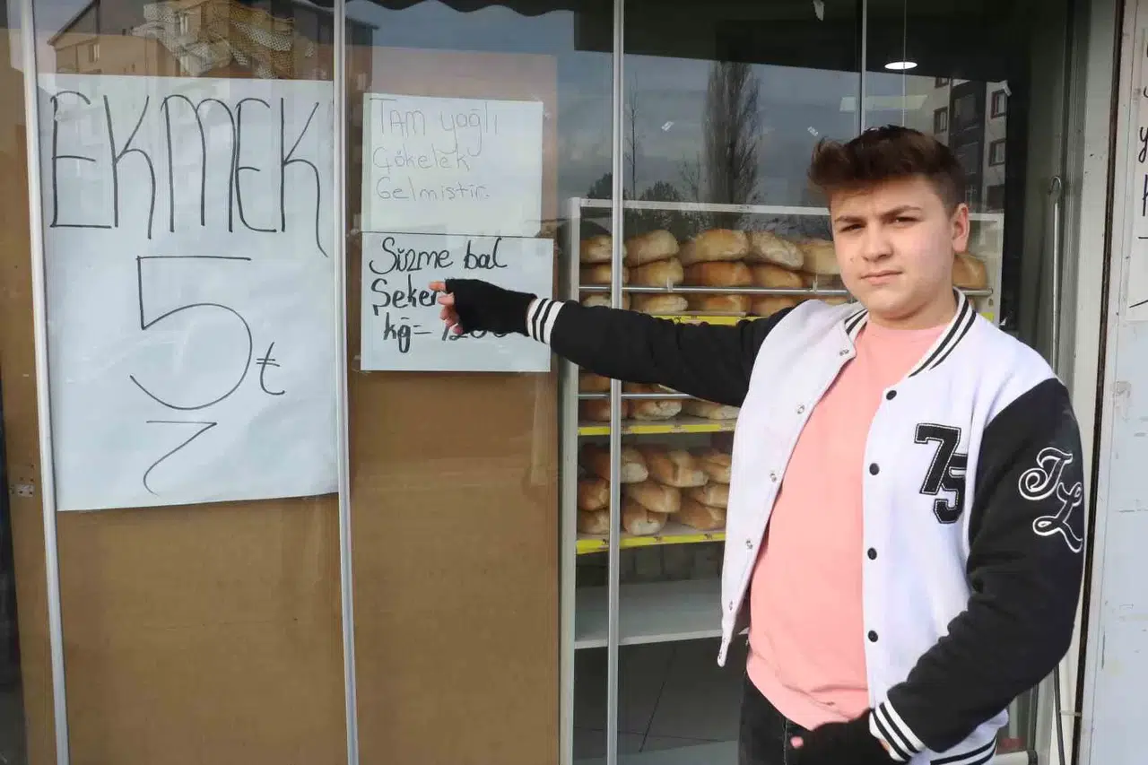 Ekmek İstanbul’dan Ucuz, Mezar Parasız