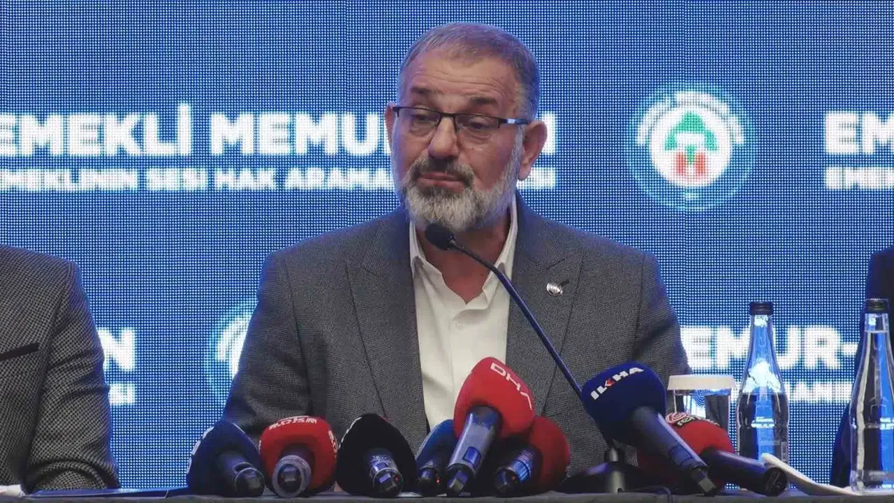 Emekli Memur-Sen Genel Lideri Küçükkösen: “Kamu Vazifelilerinin Hakları, Kamu Vazifelisi Emeklilerinin de Haklarıdır”
