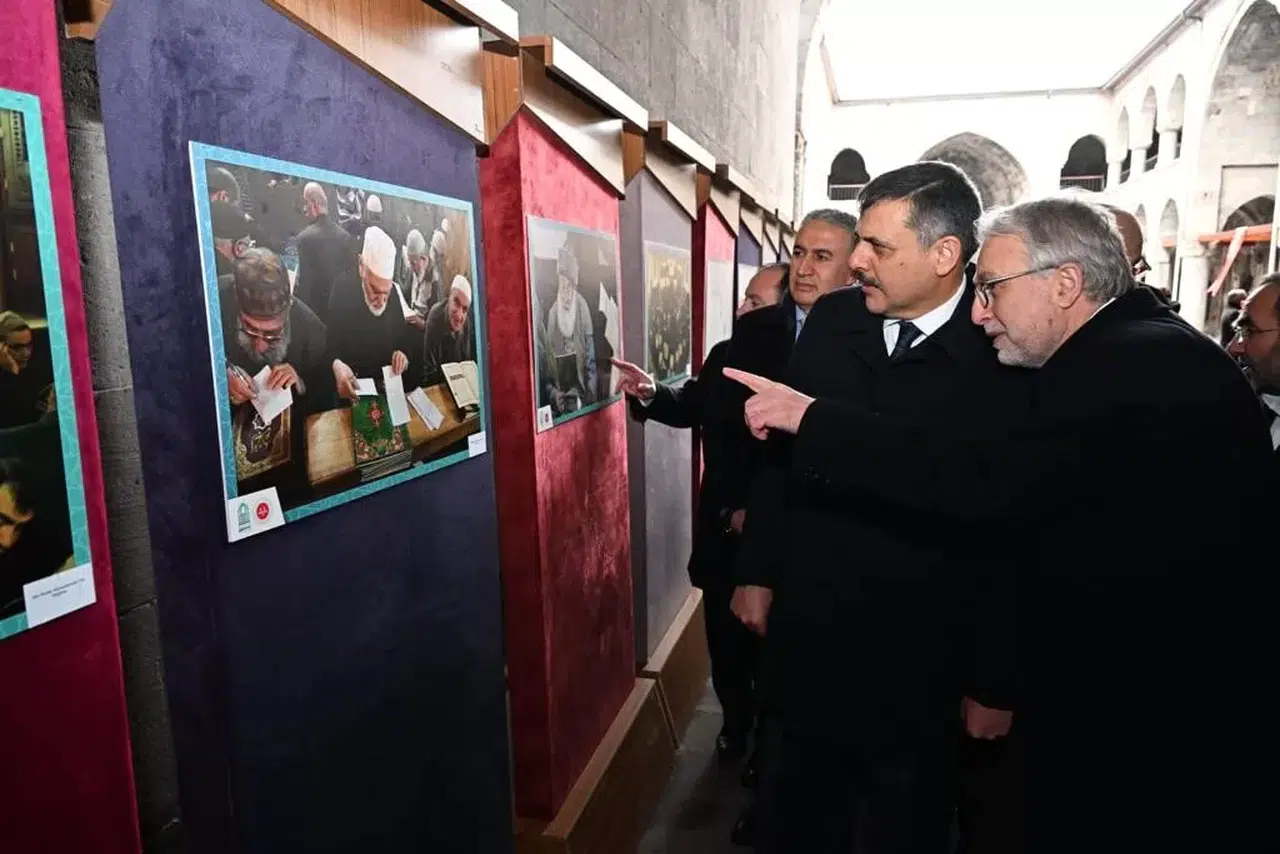 Erzurum’da 1001 Hatim Fotoğraf Standı Açıldı