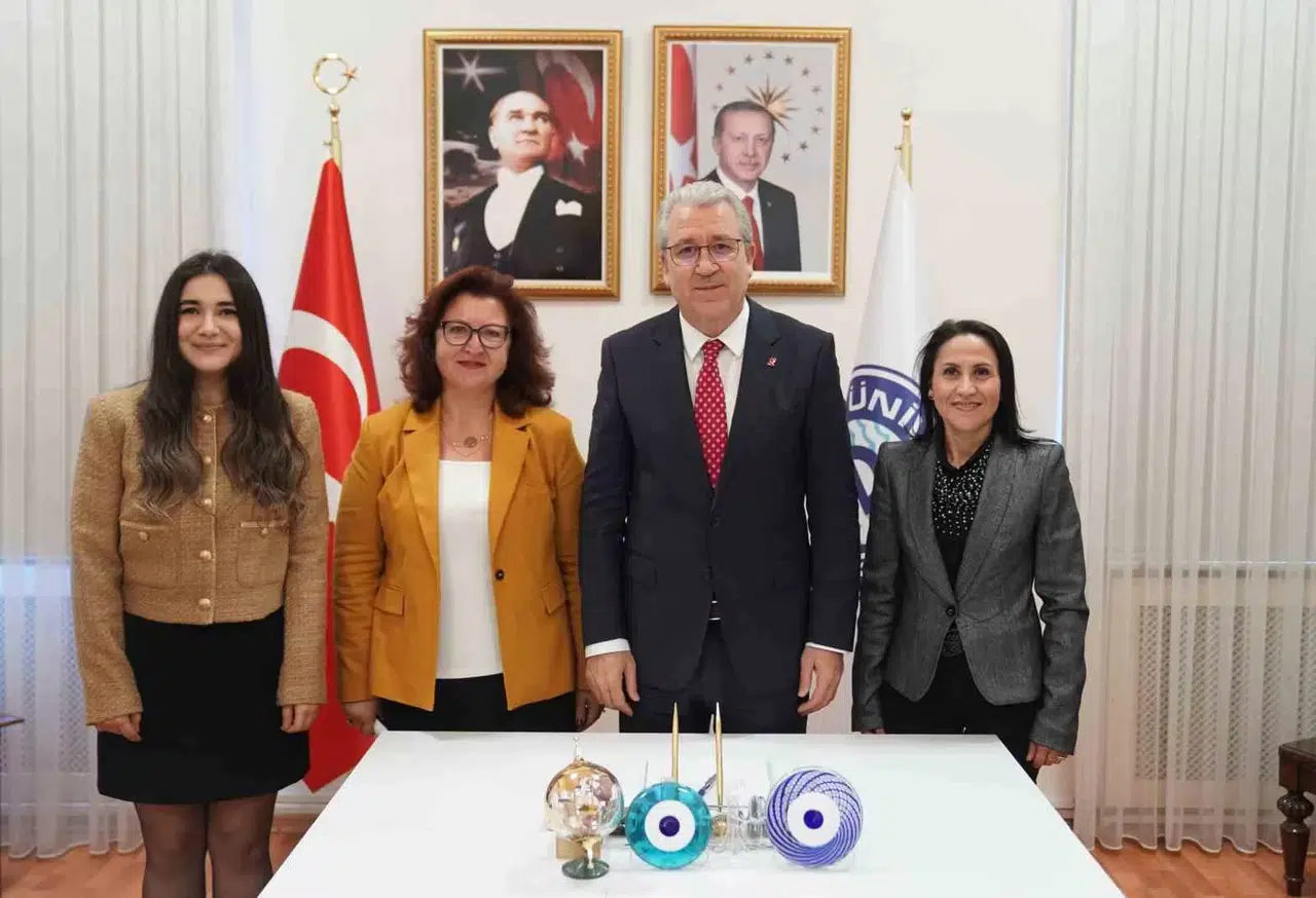 EÜ Hemşirelik Fakültesinden Hemşirelik Eğitimine Yönelik Deneysel Proje