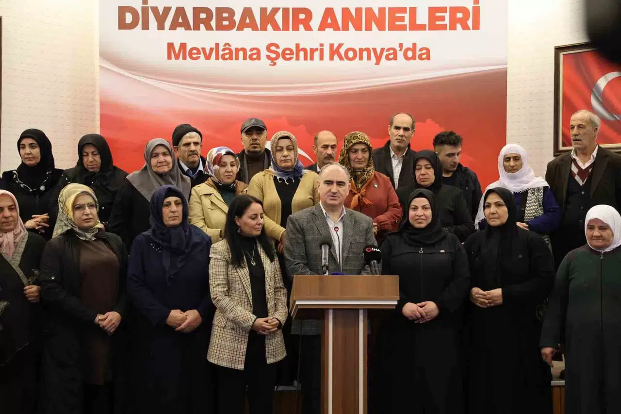 Evlat Nöbetine Katılan Aileler Konya’da