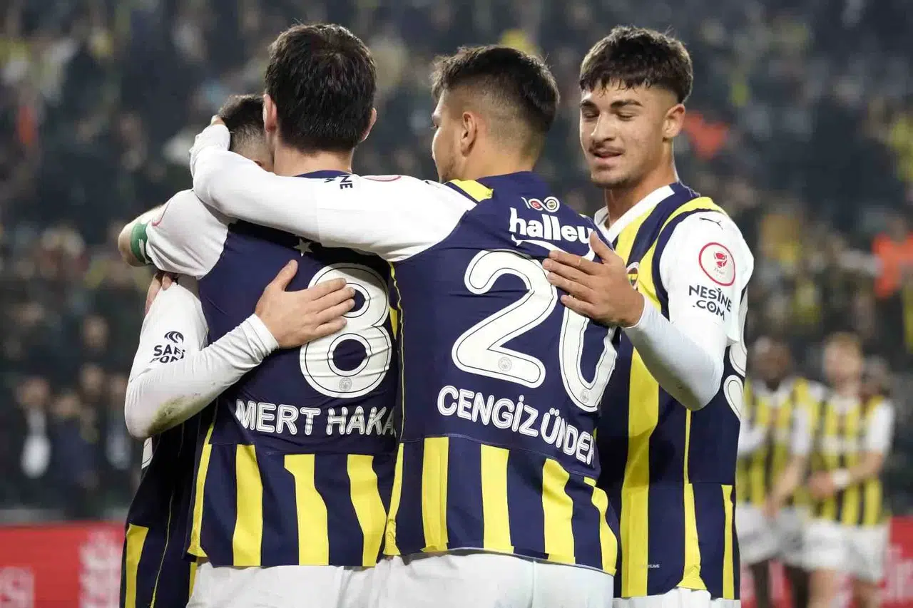 Fenerbahçe Alanında 15. Galibiyetini Aldı