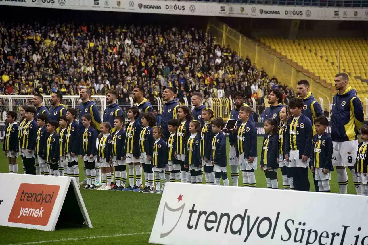 İsmail Kartal’dan 8 Değişiklik