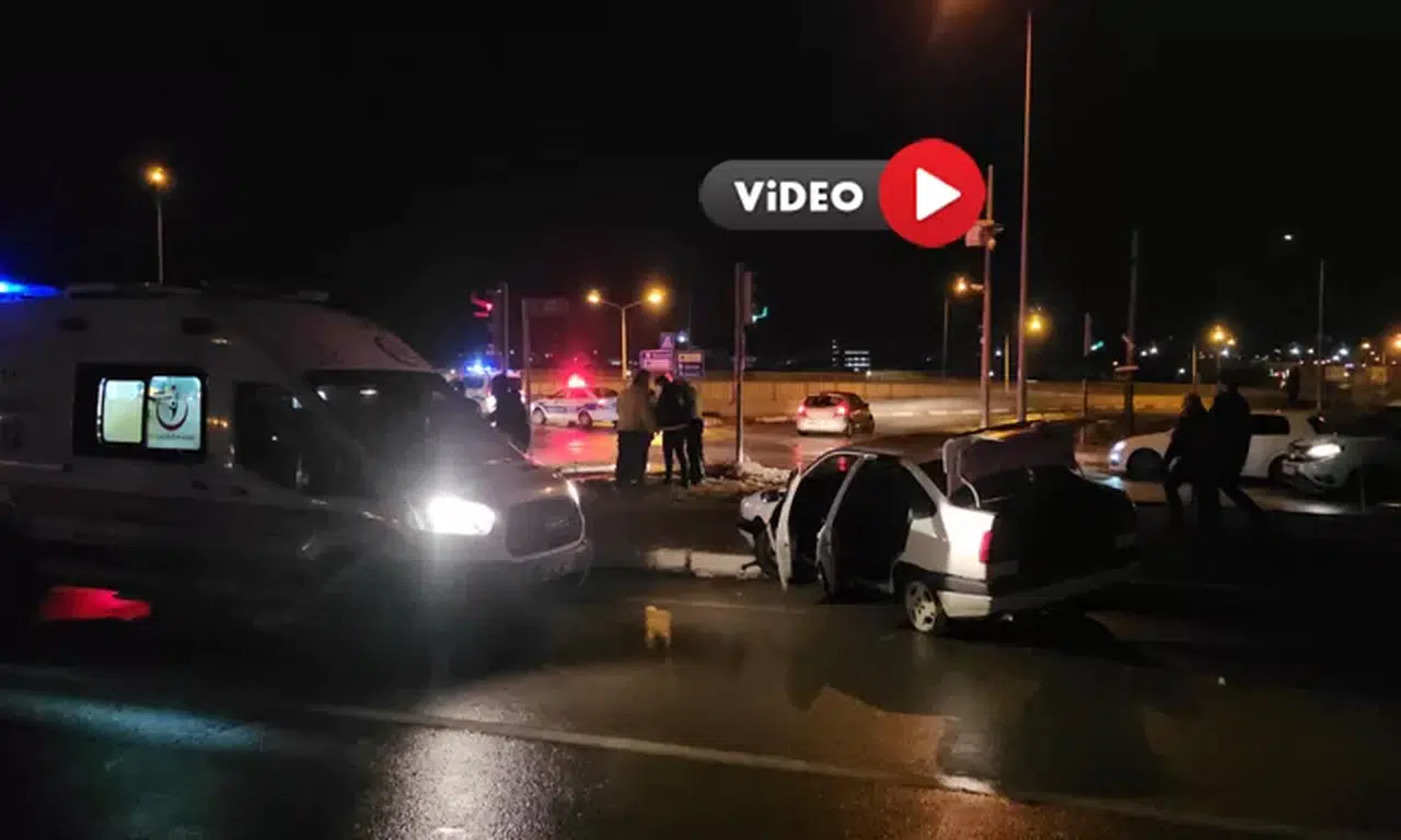 Çorum’da Burunçiftlik Kavşağı’nda Kaza: İki Yaralı