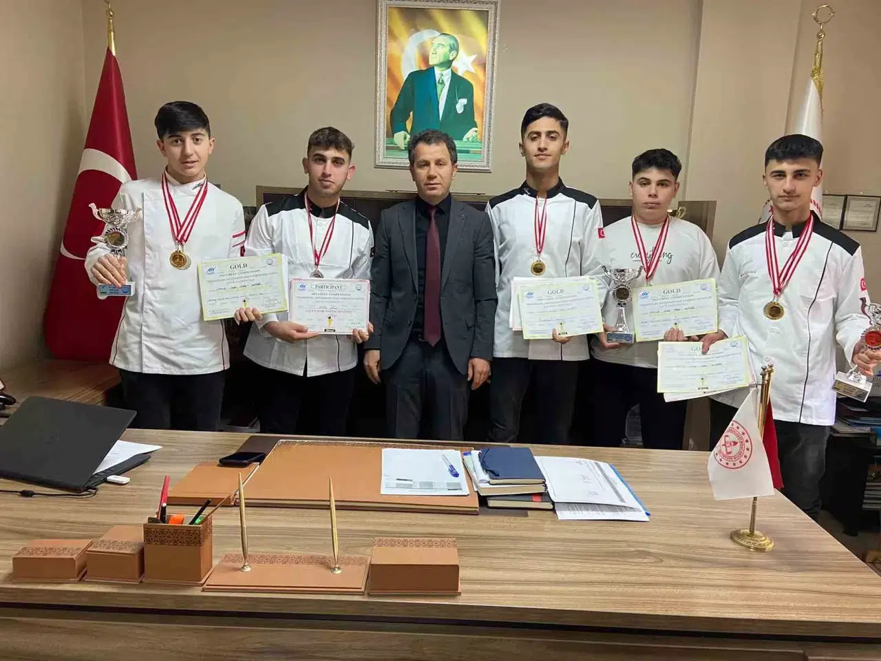 Karacabey’in Genç Aşçıları Türkiye Şampiyonu Oldular