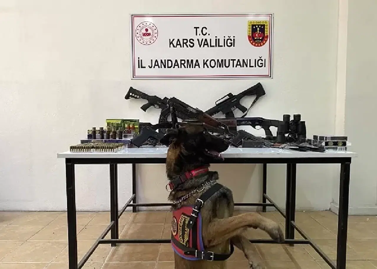 Kars’ta Jandarmadan Silah Mühimmat Kaçakçılığı Operasyonu