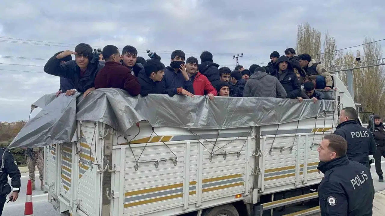 Kırklareli’de Göçmen Kaçakçılığı Yapan Sanıklara Mahpus ve Para Cezası