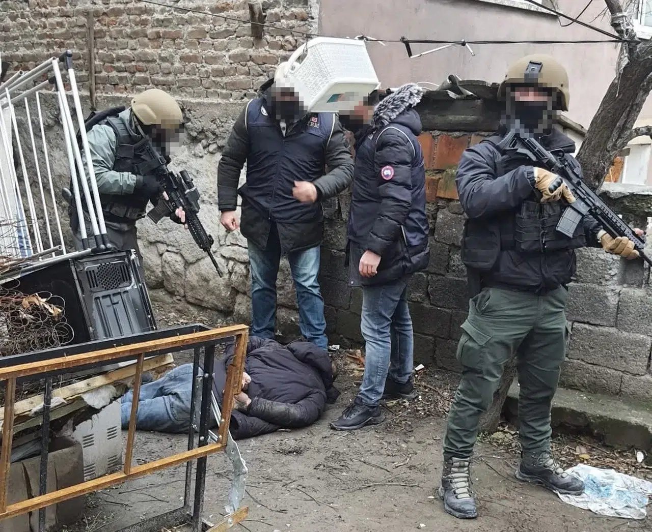Kırmızı Bültenle Aranan DEAŞ Üyesi Eskişehir’de Yakalandı