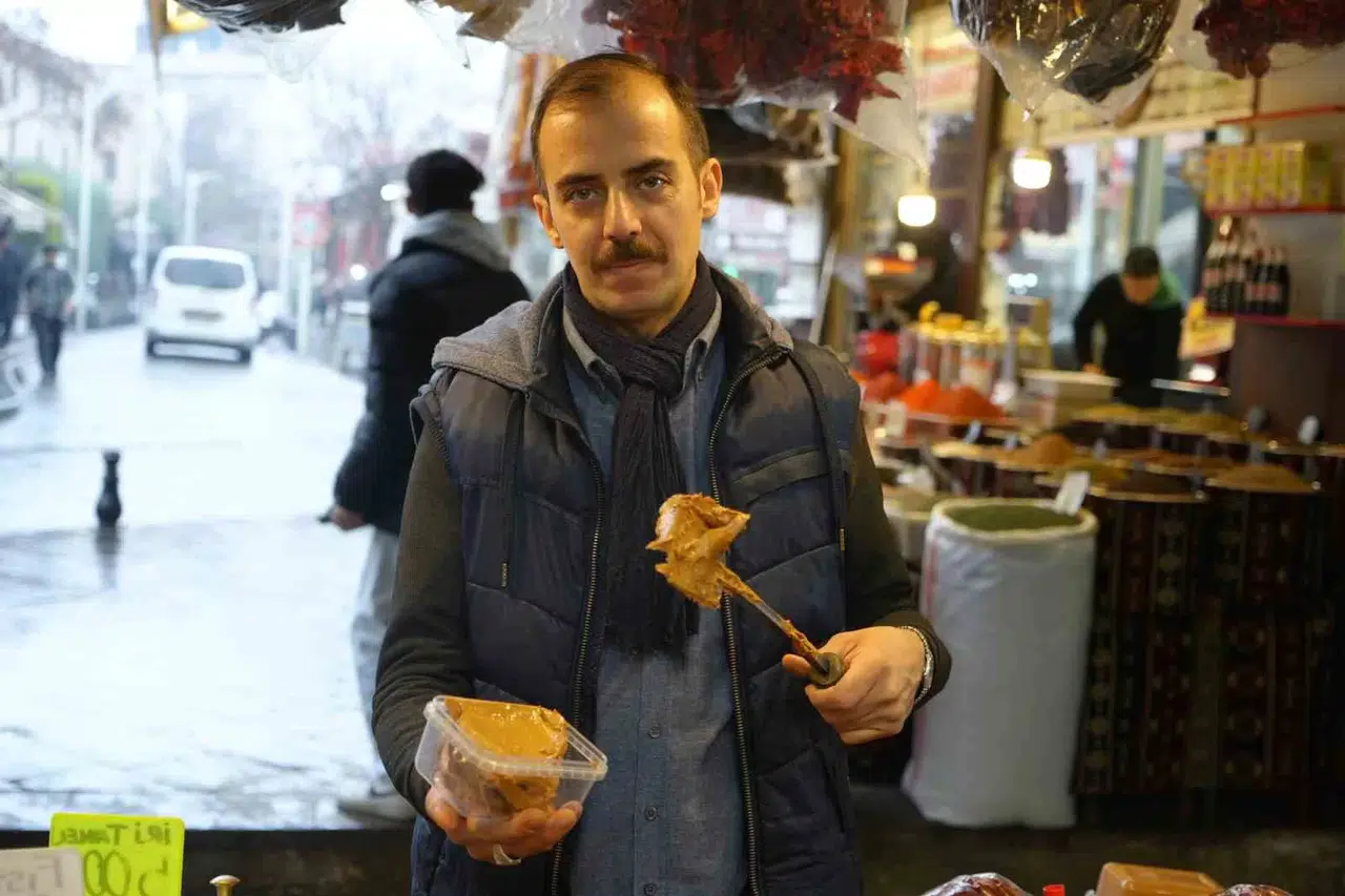 Kış Aylarının Vazgeçilmezi Katı Üzüm Pekmezine Ağır İlgi