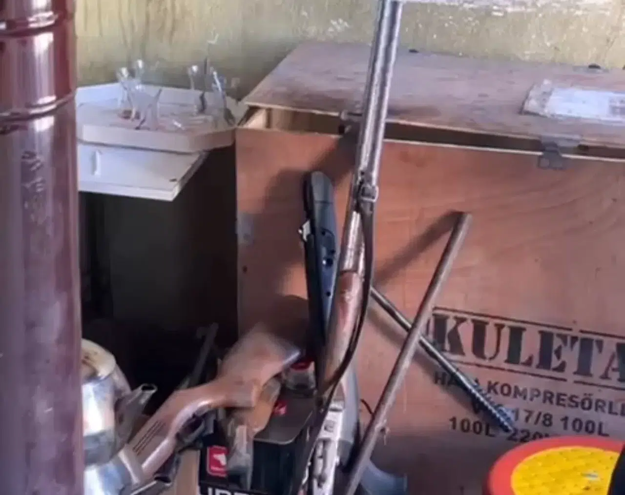 Kütahya’da Kuru Sıkı Tabancaları Gerçek Silaha Çeviren Şahıs Yakalandı