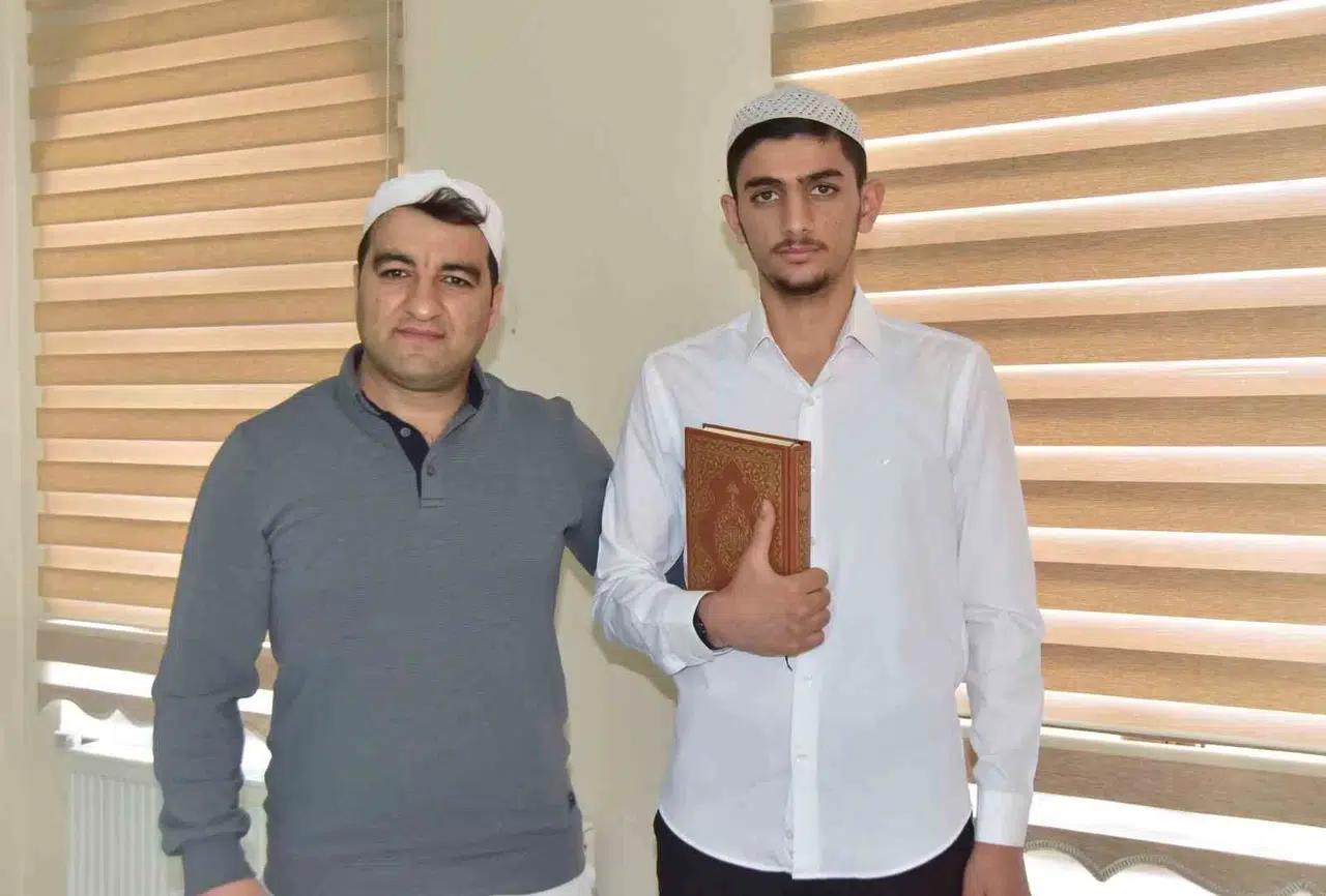 Lise Öğrencisi 2 Ayda Hafız Oldu