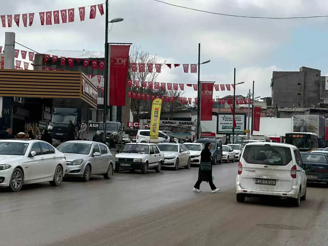 Malatyalı Depremzedeler, Muhteşem Kupa’nın Malatya’da Oynanmasını İstiyor