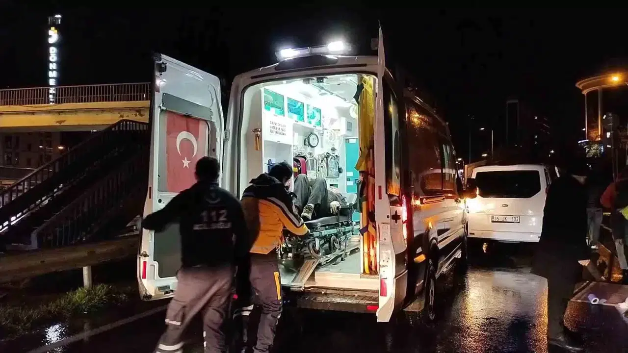 Maltepe’de Yolun Karşısına Geçmeye Çalışan Bireye Araç Çarptı: 1 Yaralı