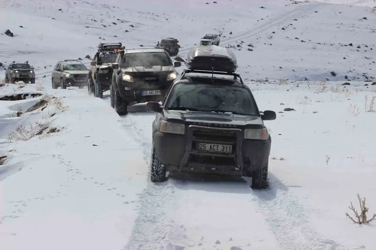 Off-Roadçuların Lastik Raftingi Keyfi