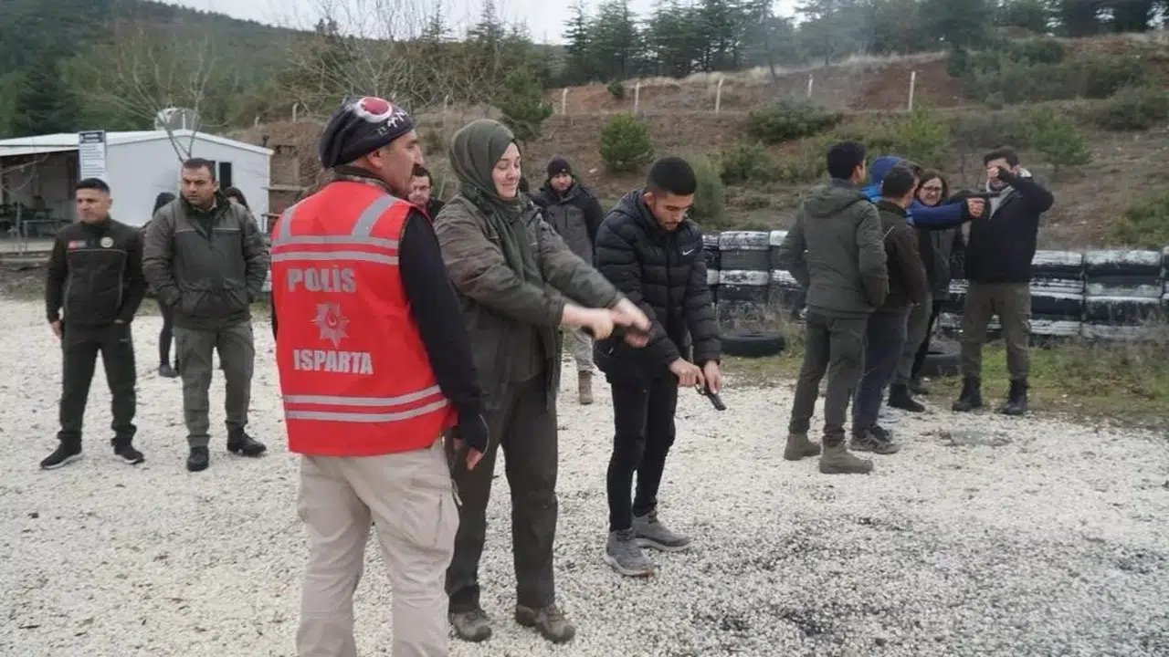 Orman Koruma Memurlarına Silah Kullanma Eğitimi