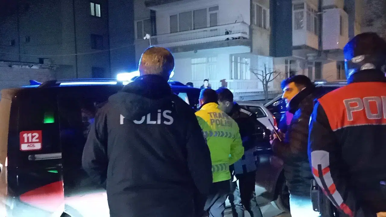 Polisten Kaçan Şahıslar Kenti Birbirine Kattı