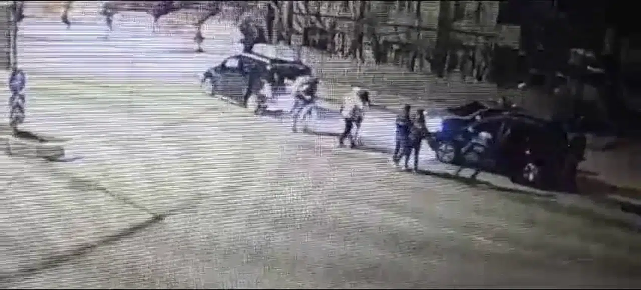 Polisten Sinema Sahnelerini Aratmayan Operasyon: 13 Gözaltı