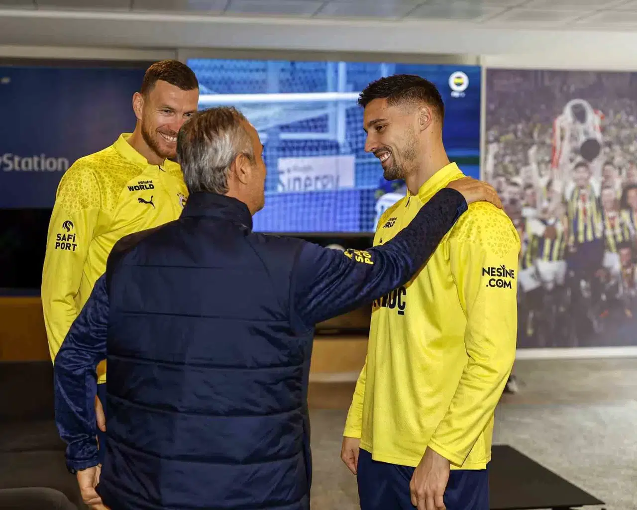 Rade Krunic: “Fenerbahçe’nin Oyuncusu Olmayı Çok Lakin Çok İstedim”