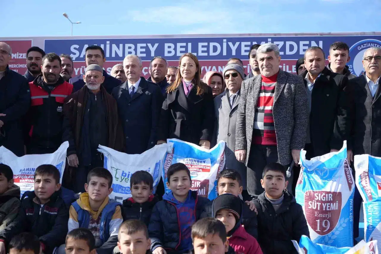 Şahinbey’den Hayvan Yetiştiricilerine 7 Bin Ton Yem Takviyesi