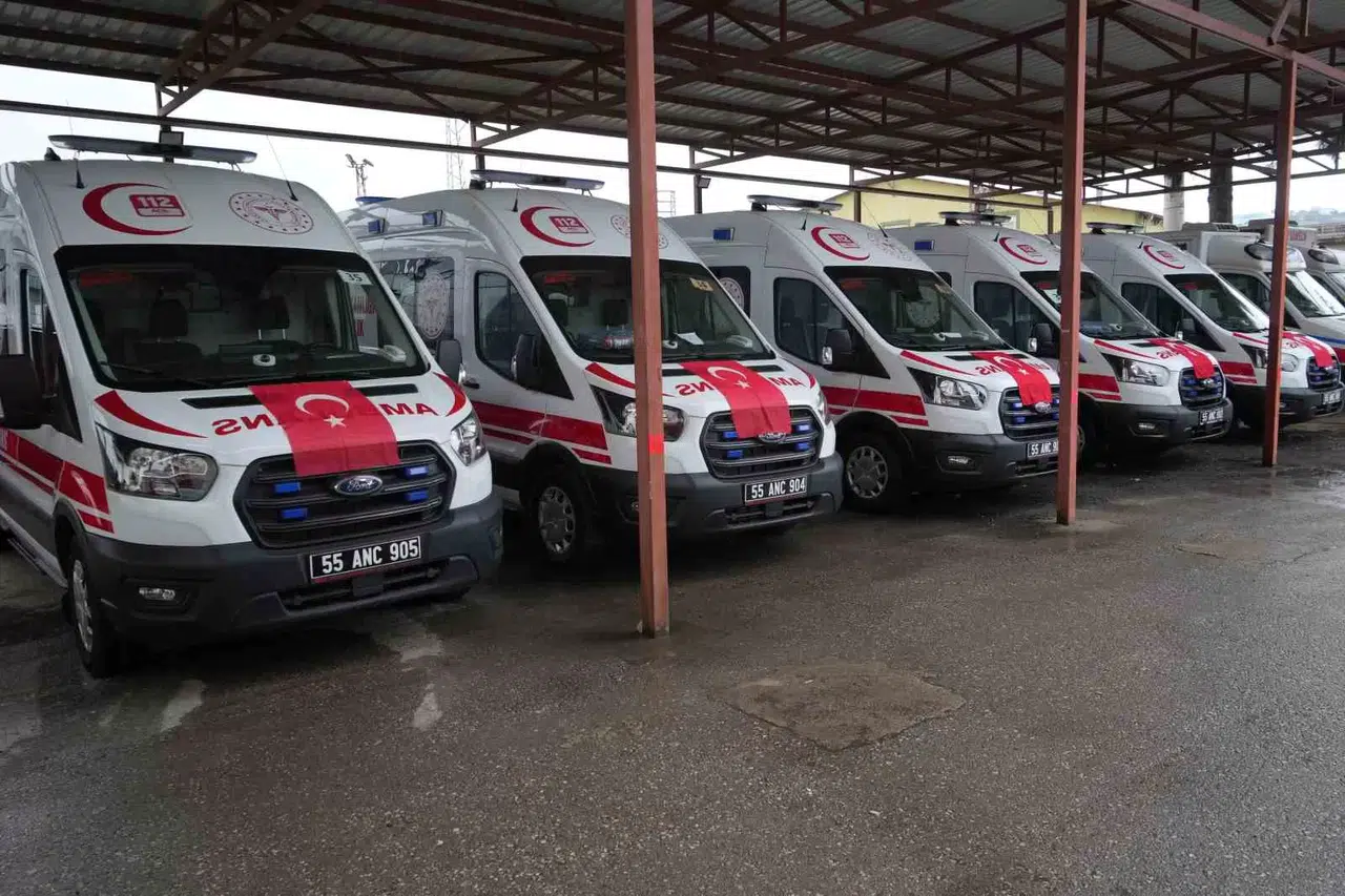 Samsun Sıhhat Filosuna 5 Yeni Ambulans: Ambulans Sayısı 83’e Çıktı