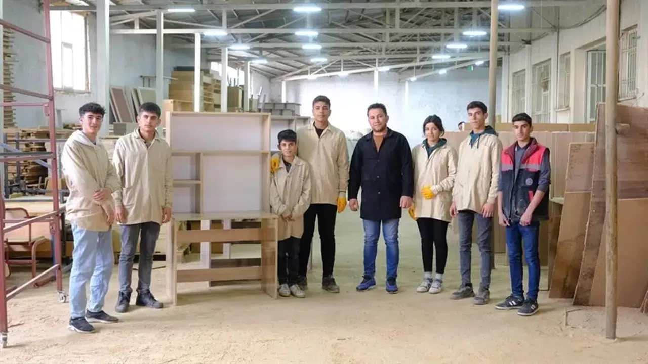 Şırnak Valiliğinden "Her Meskene Bir Çalışma Masası Projesi"