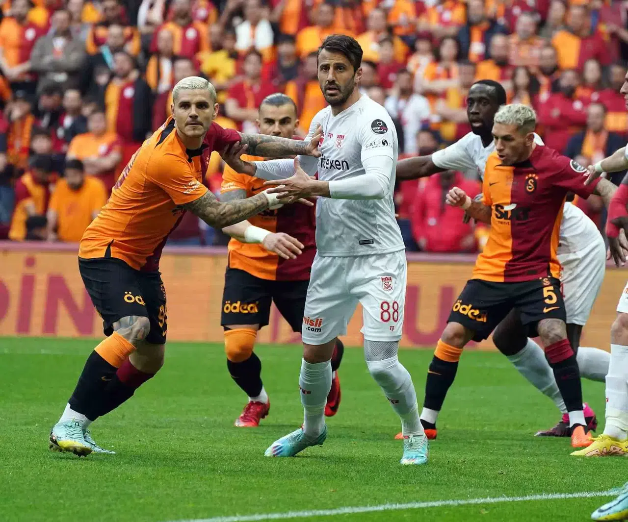 Sivasspor, Erteleme Maçında Galatasaray ile Karşılaşacak