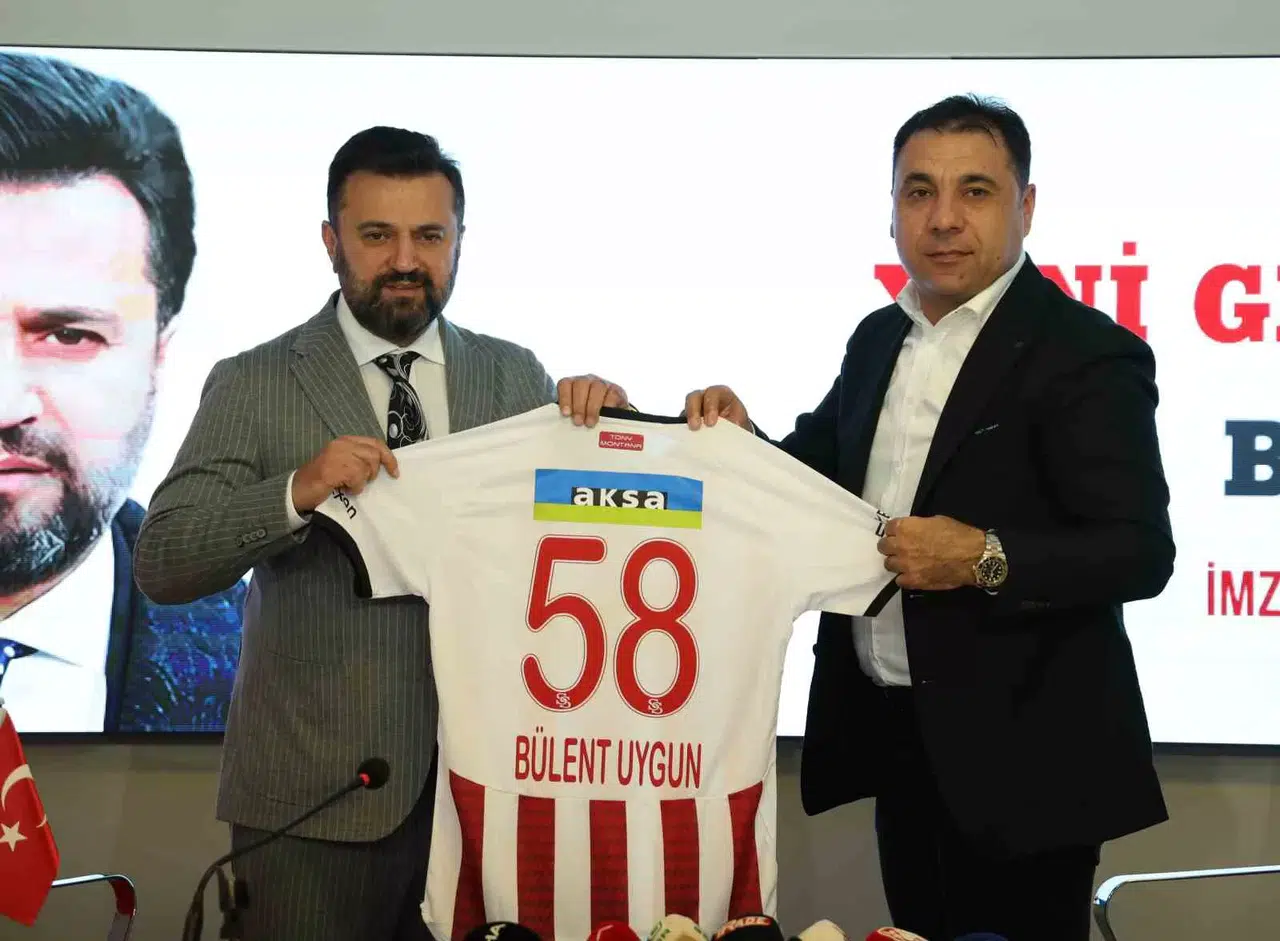 Sivasspor’un Yeni Teknik Yöneticisi Bülent Uygun İmzayı Attı