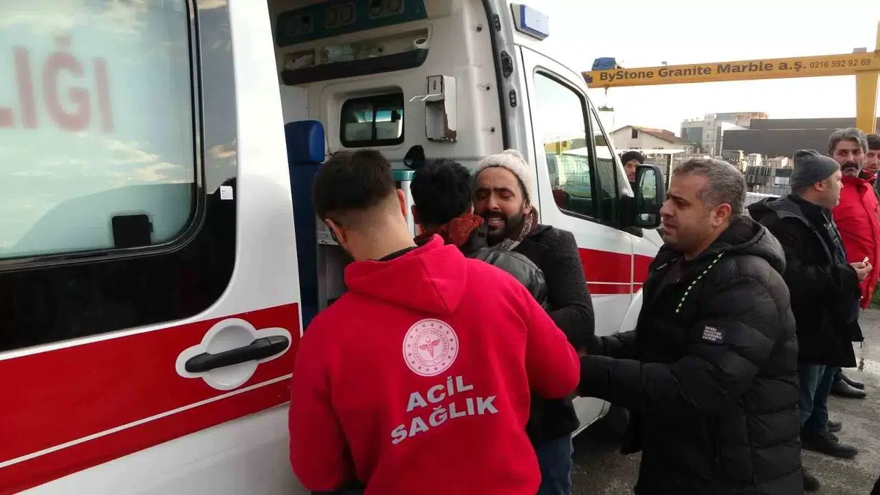 Sultanbeyli’de Yangında Ölen Çalışanların Cenazeleri İsimli Tıp Morguna Kaldırıldı