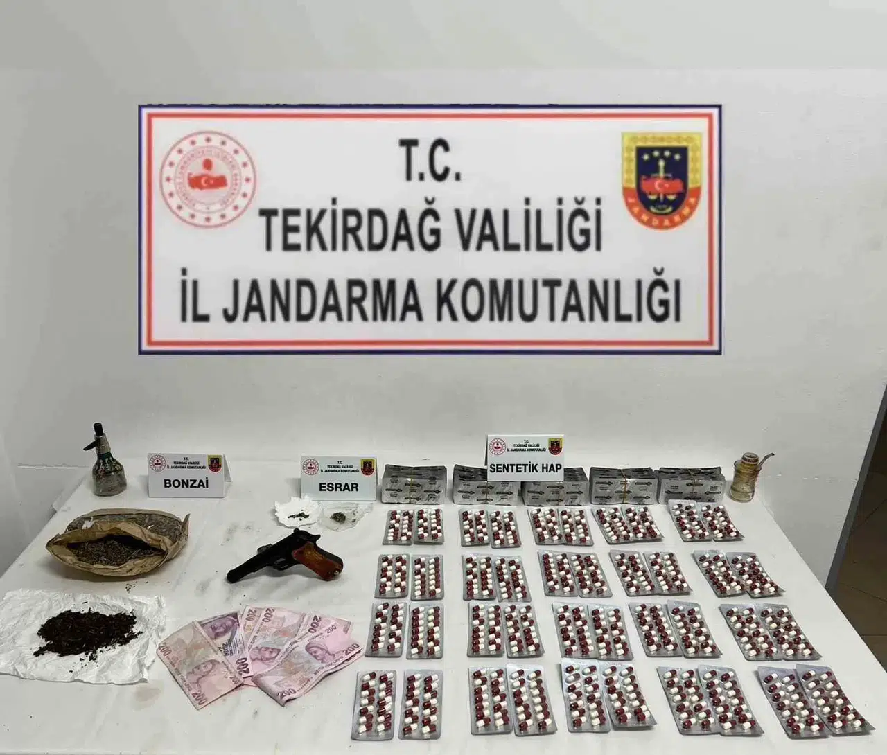 Tekirdağ’da Silah ve Uyuşturucu Operasyonu