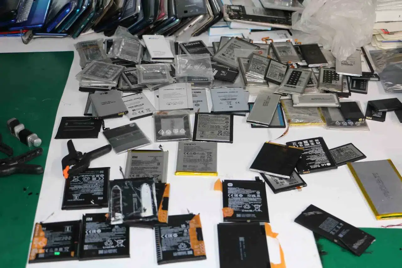 Telefonu Şarja Takıp Uyuyanlar Dikkat: Faciayla Karşılaşabilirsiniz