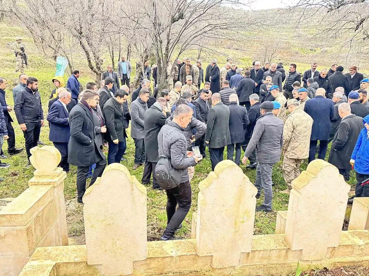Teröristlerin 37 Yıl Evvel Katlettiği Vatandaşlar Mezarları Başında Dualarla Yad Edildi