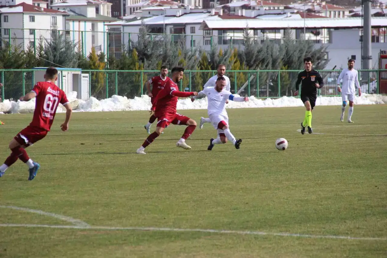 Tff 3. Lig: 23 Elazığ Fk: 3 - Tokat Belediye Plevnespor: 2