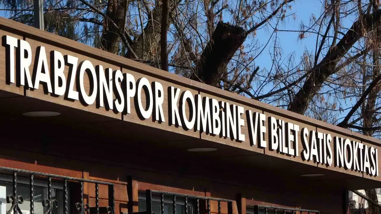 Trabzonspor  - Galatasaray Maçının Biletleri Satışa Çıktı