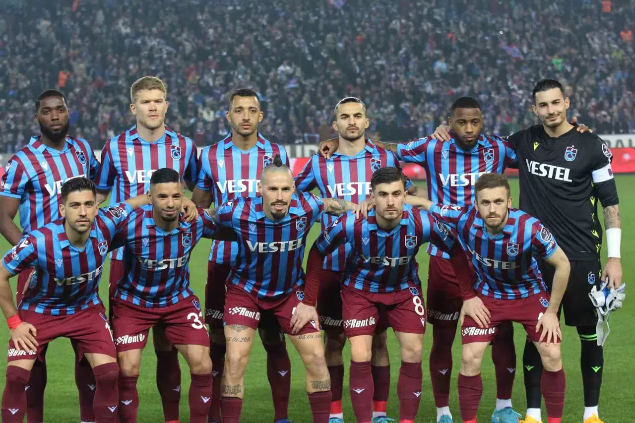 Trabzonspor’da Şampiyon Takım Dağlıyor