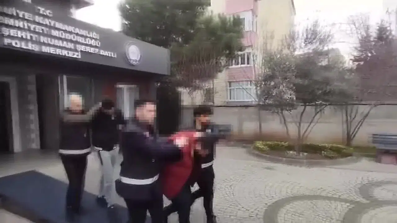 Ümraniye’de Tartıştığı Bireylerin Üzerine Aracını Süren Şoför ile İki Kuşkulu Yakalandı